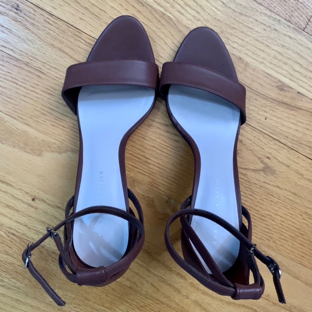 Ankle strap heels - Picture 2 of 7